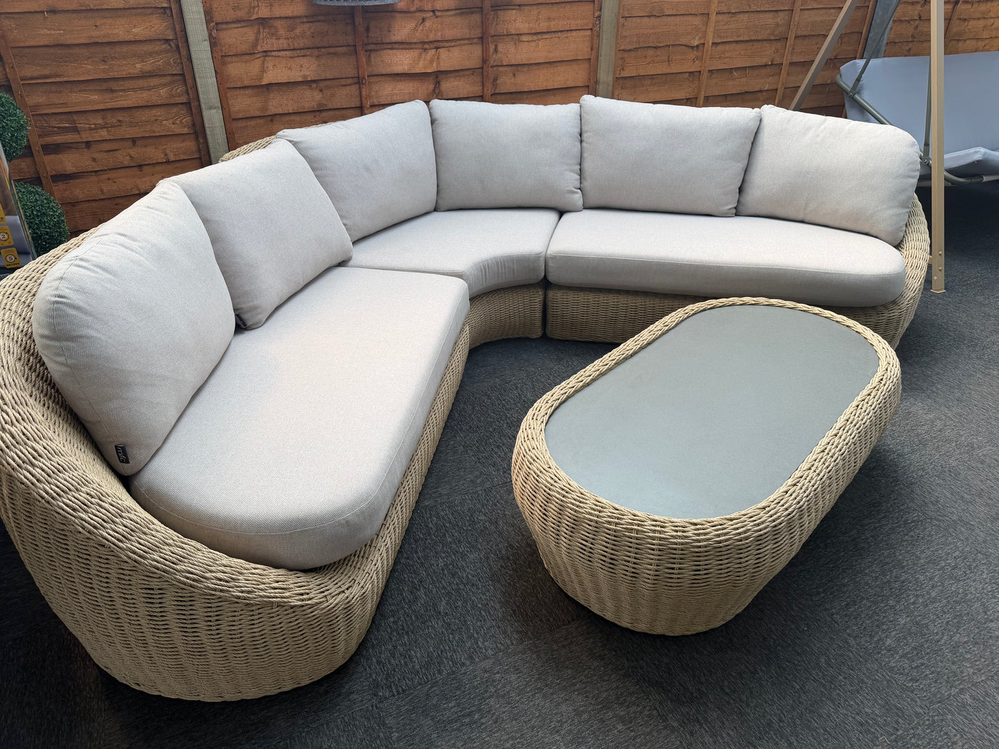 Pod Corner Sofa with Coffee Table
