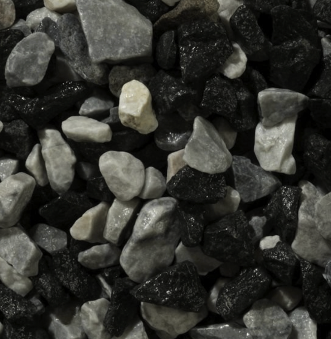 Bulk bag. 20mm Black Ice Chippings. Approx 850KG (Local Delivery only).