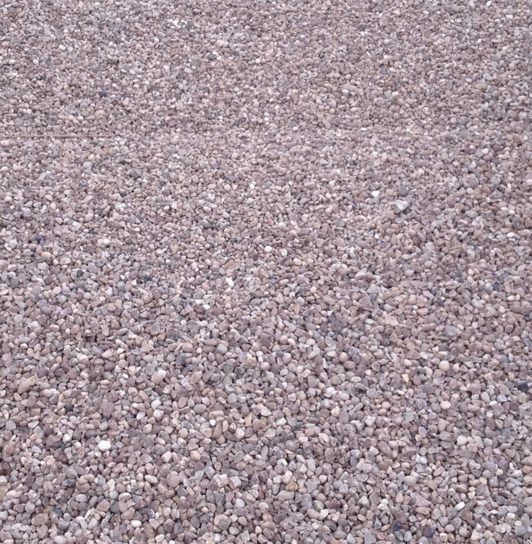 Bulk bag. 20mm Staffordshire Pink Gravel. Approx 850KG (Local Delivery only).