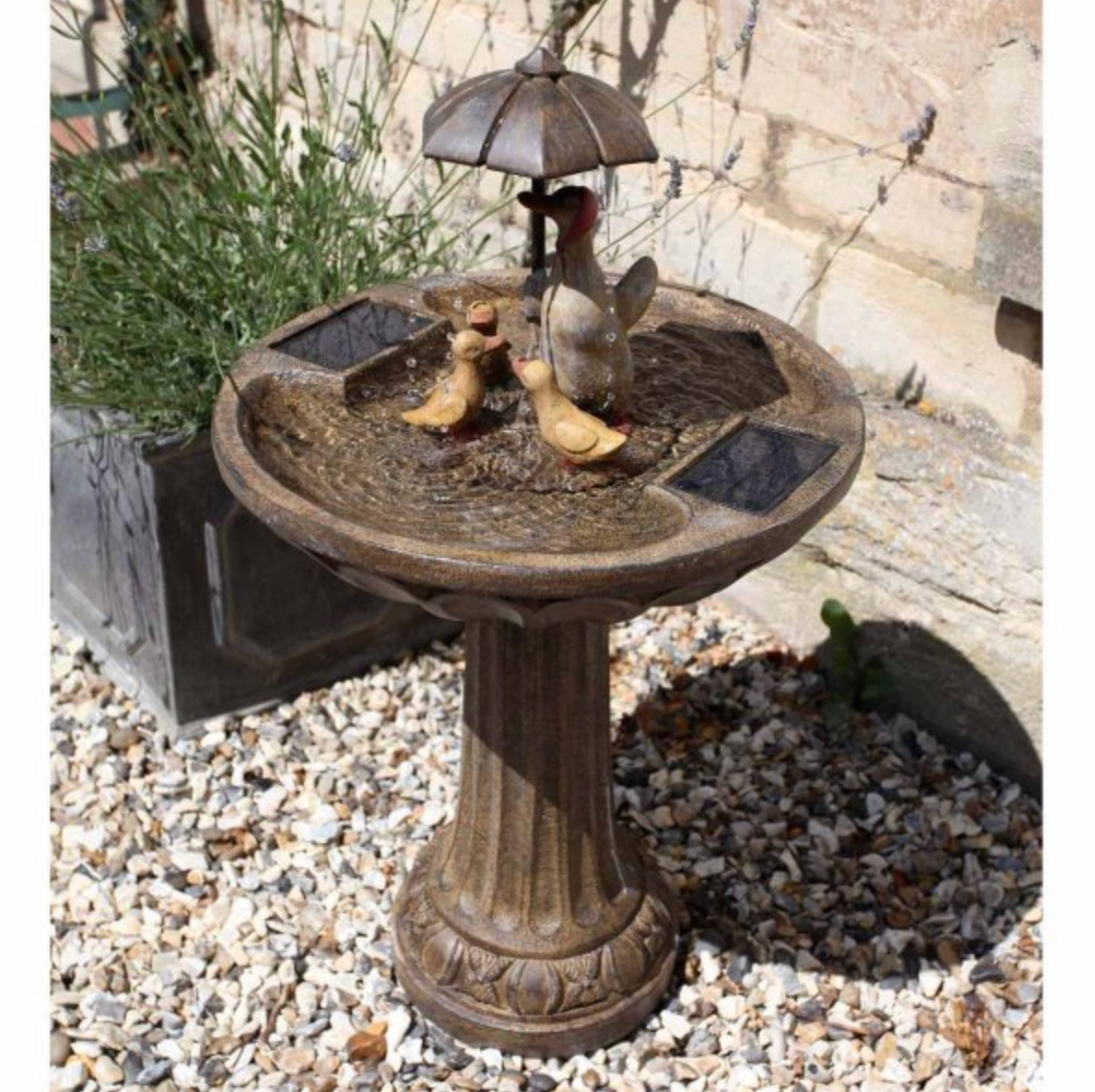 Duck Family Fountain. local Delivery or Collection only.