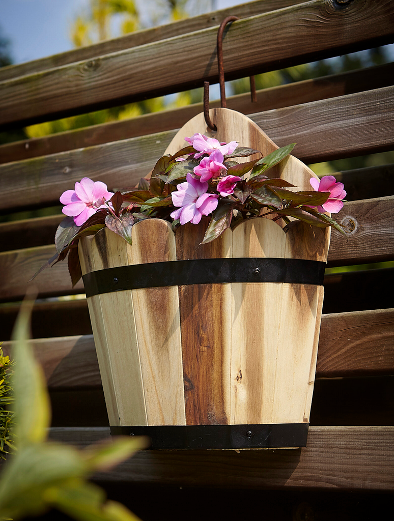 Applewood Tom Chambers Wall Basket
