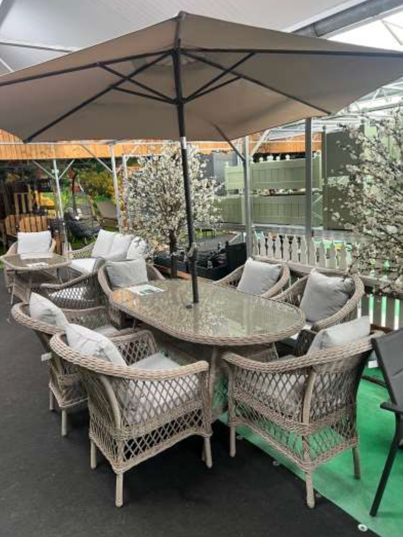 Serena 6 Seat Dining Set w/Parasol OUT OF STOCK.
