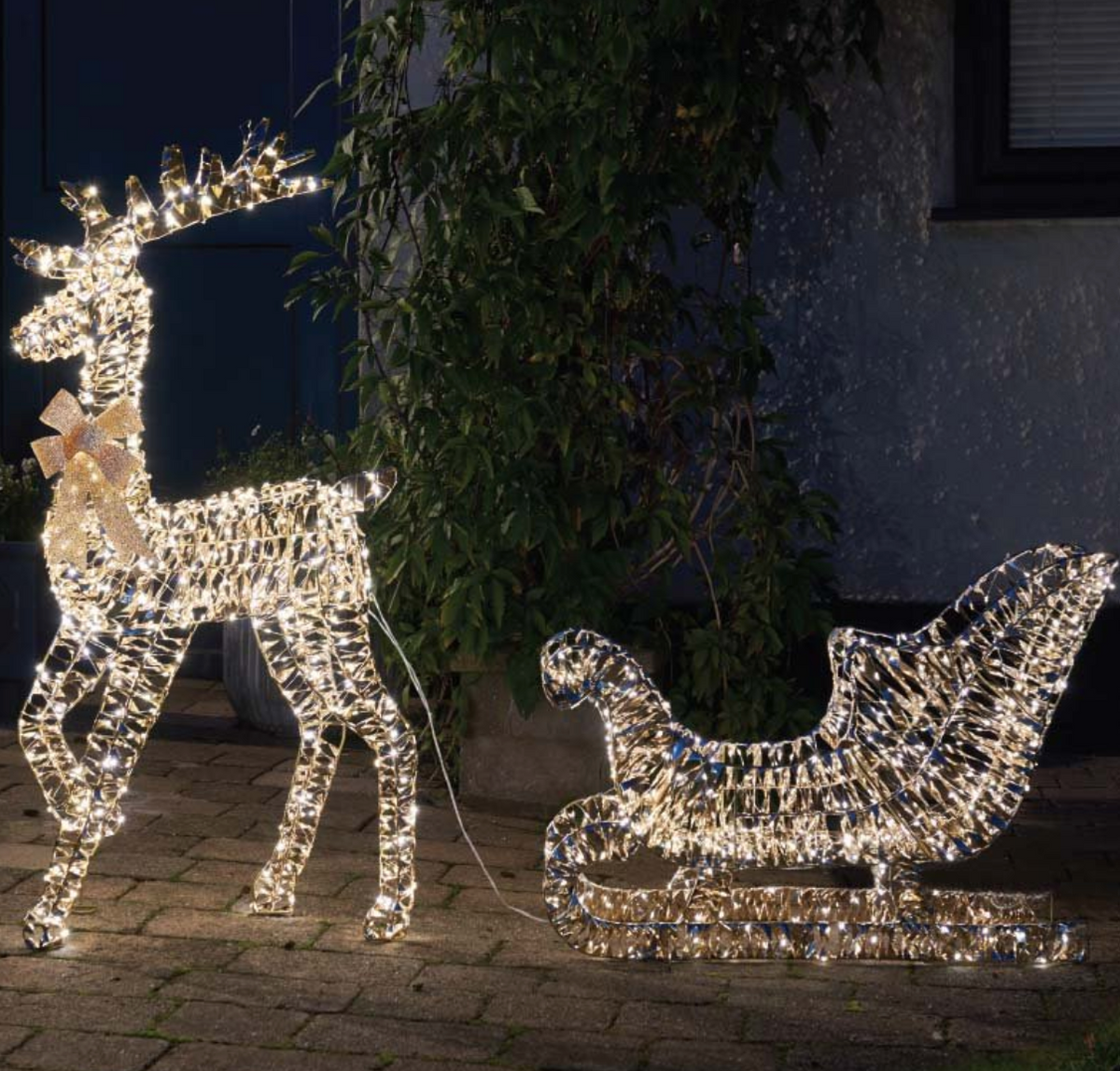 Gold Twist Reindeer and Sleigh