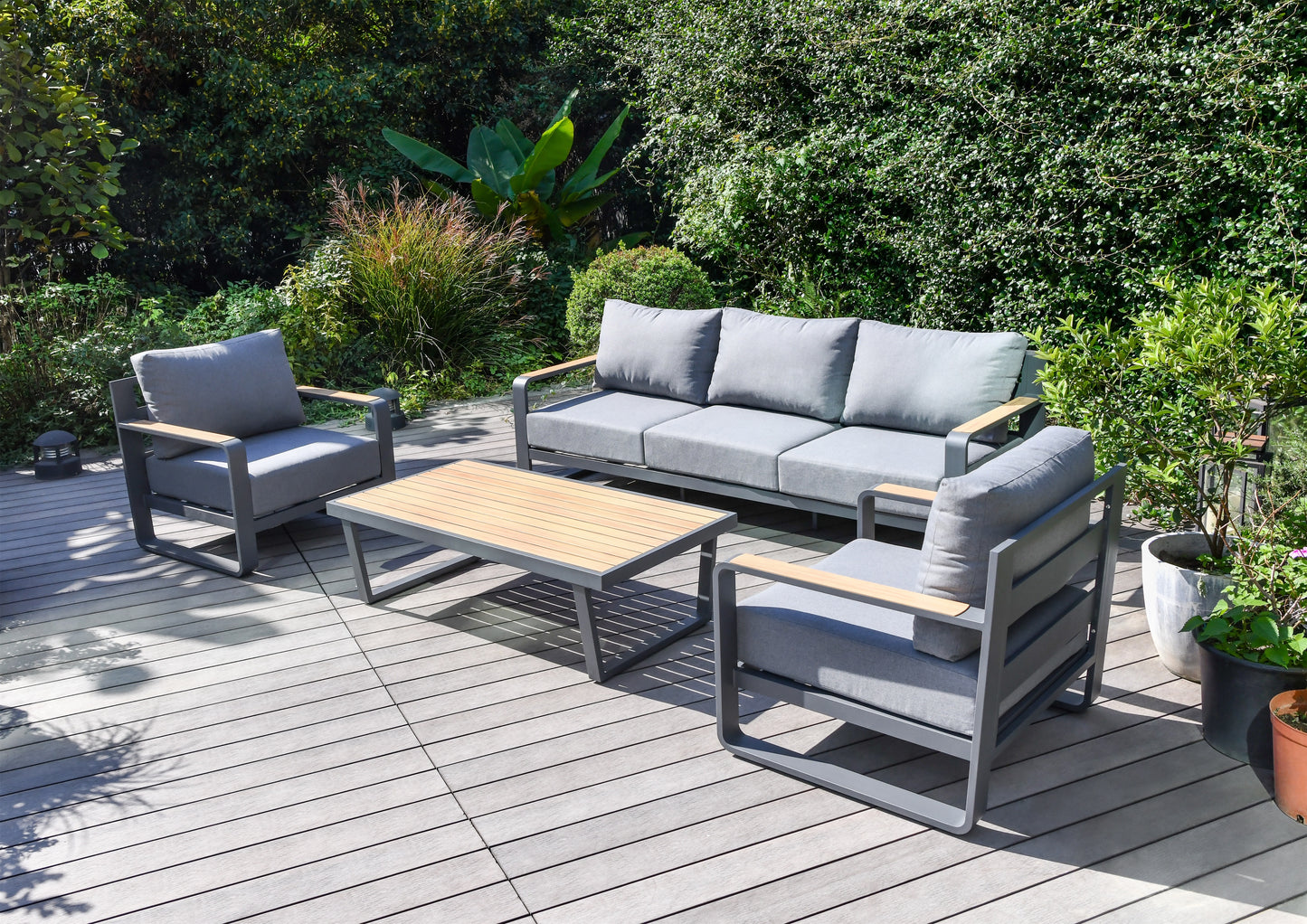 Verdun 311 Sofa Set. OUT OF STOCK.