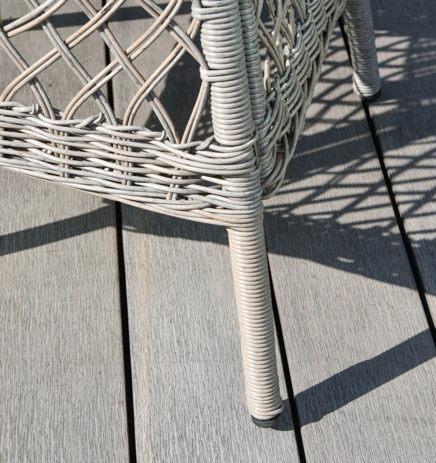 Serena 4pc Dining Set. Delivery June.