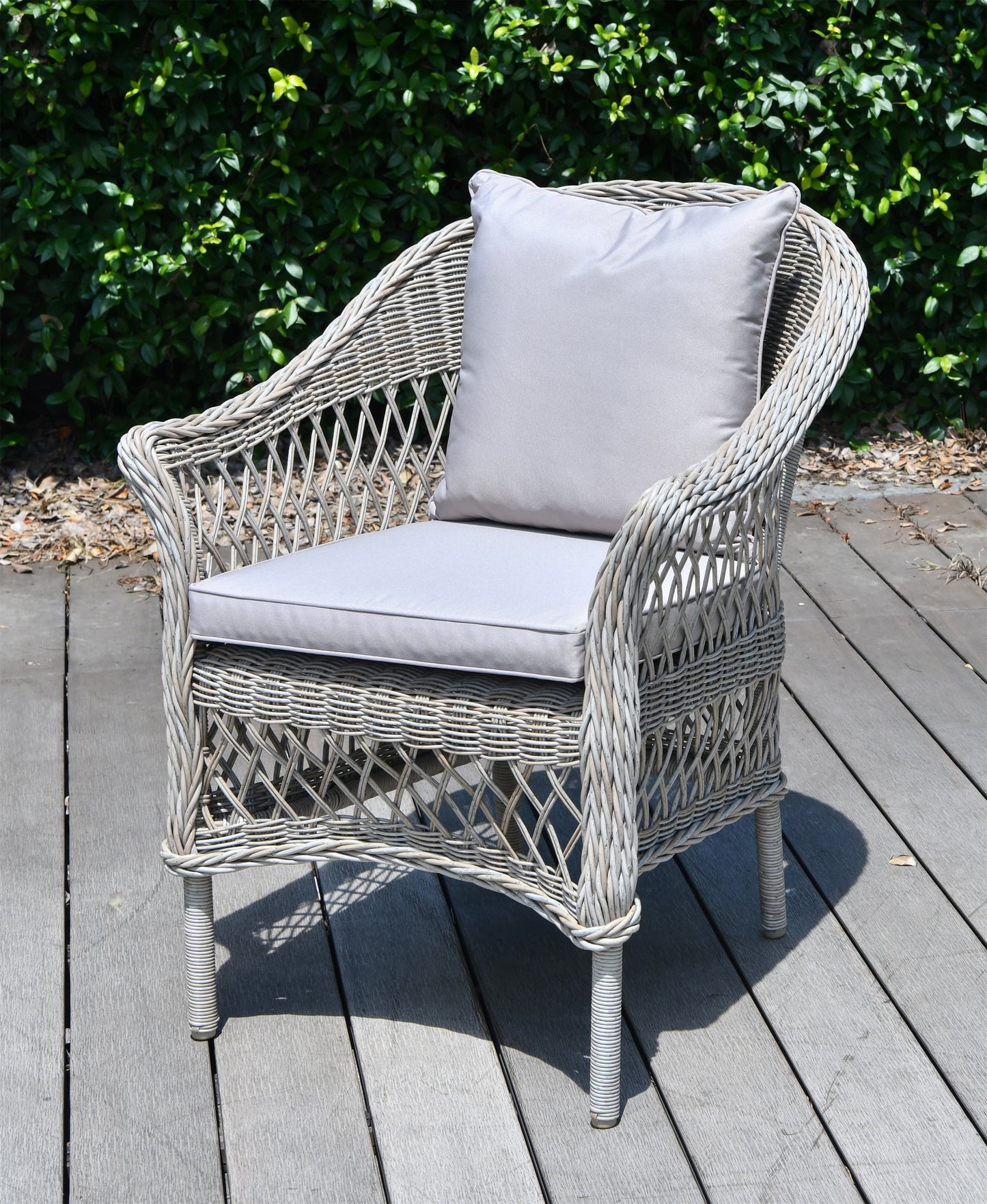 Serena 4pc Dining Set. Delivery June.