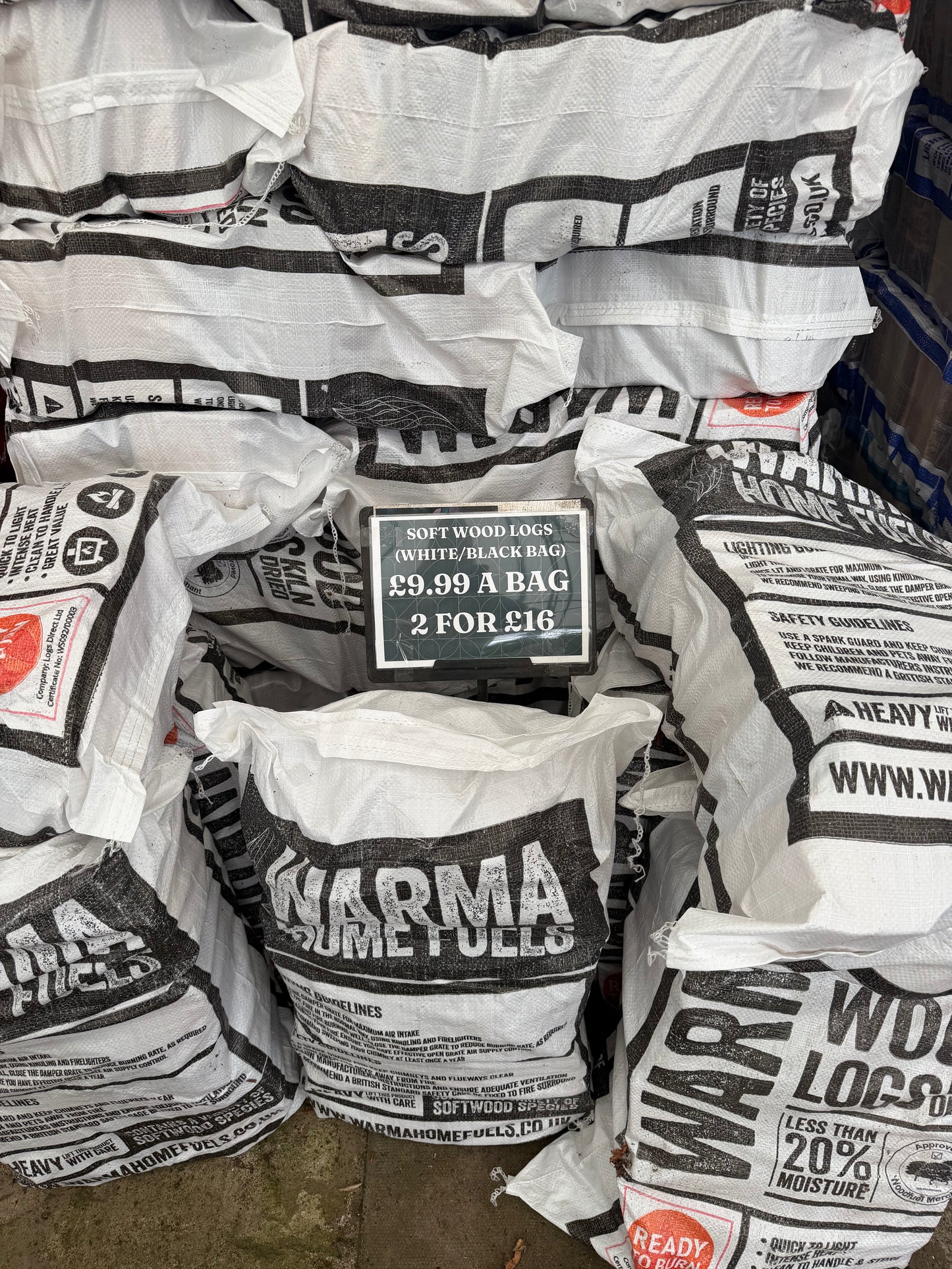 Soft Wood (White/ Black Bag)