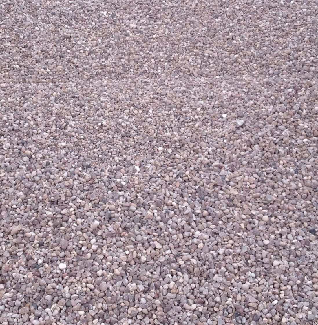 Bulk bag. 20mm Staffordshire Pink Gravel. Approx 850KG